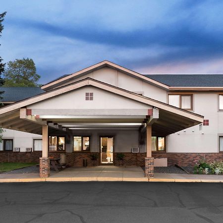Super 8 By Wyndham Duluth Hotel Buitenkant foto