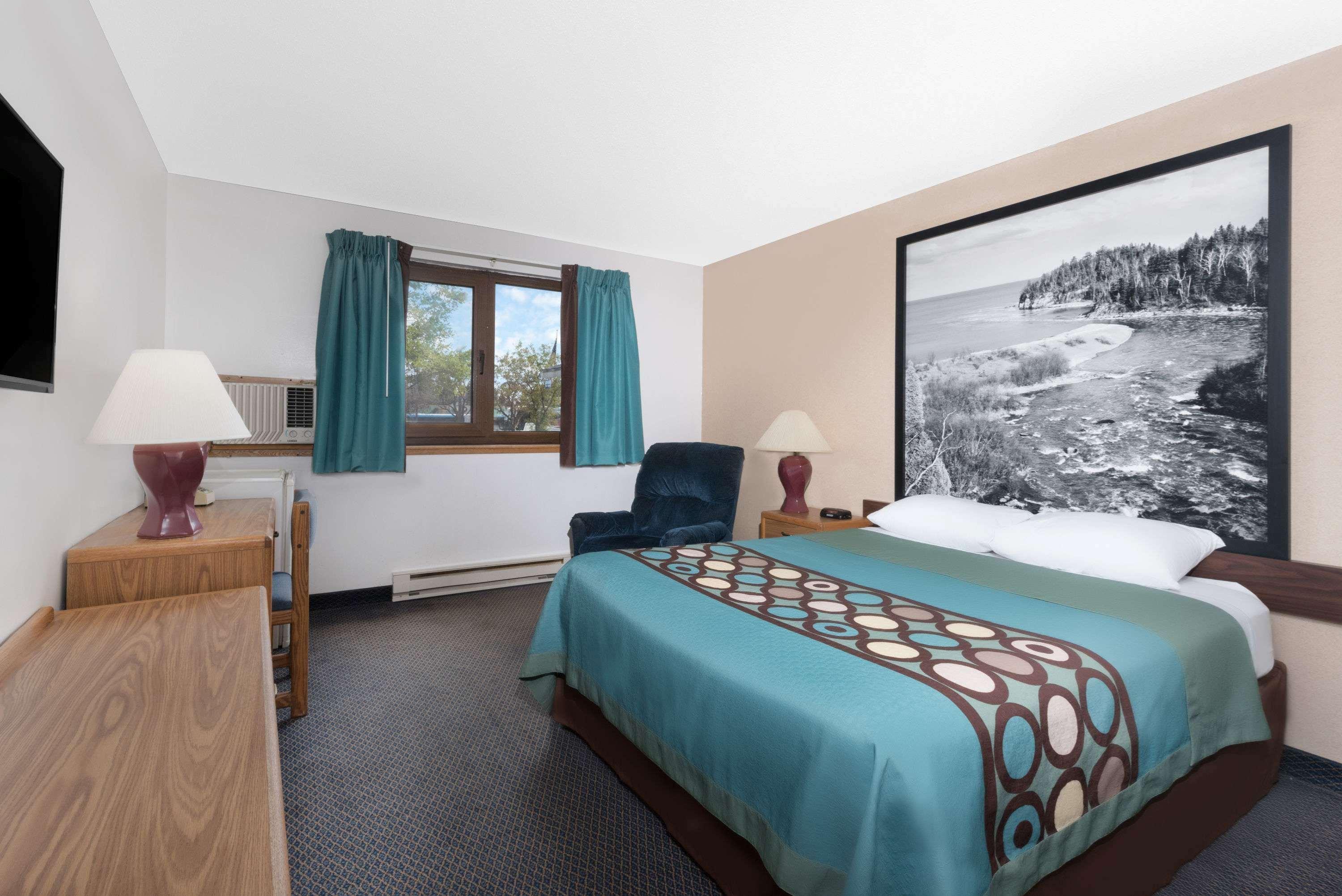 Super 8 By Wyndham Duluth Hotel Buitenkant foto