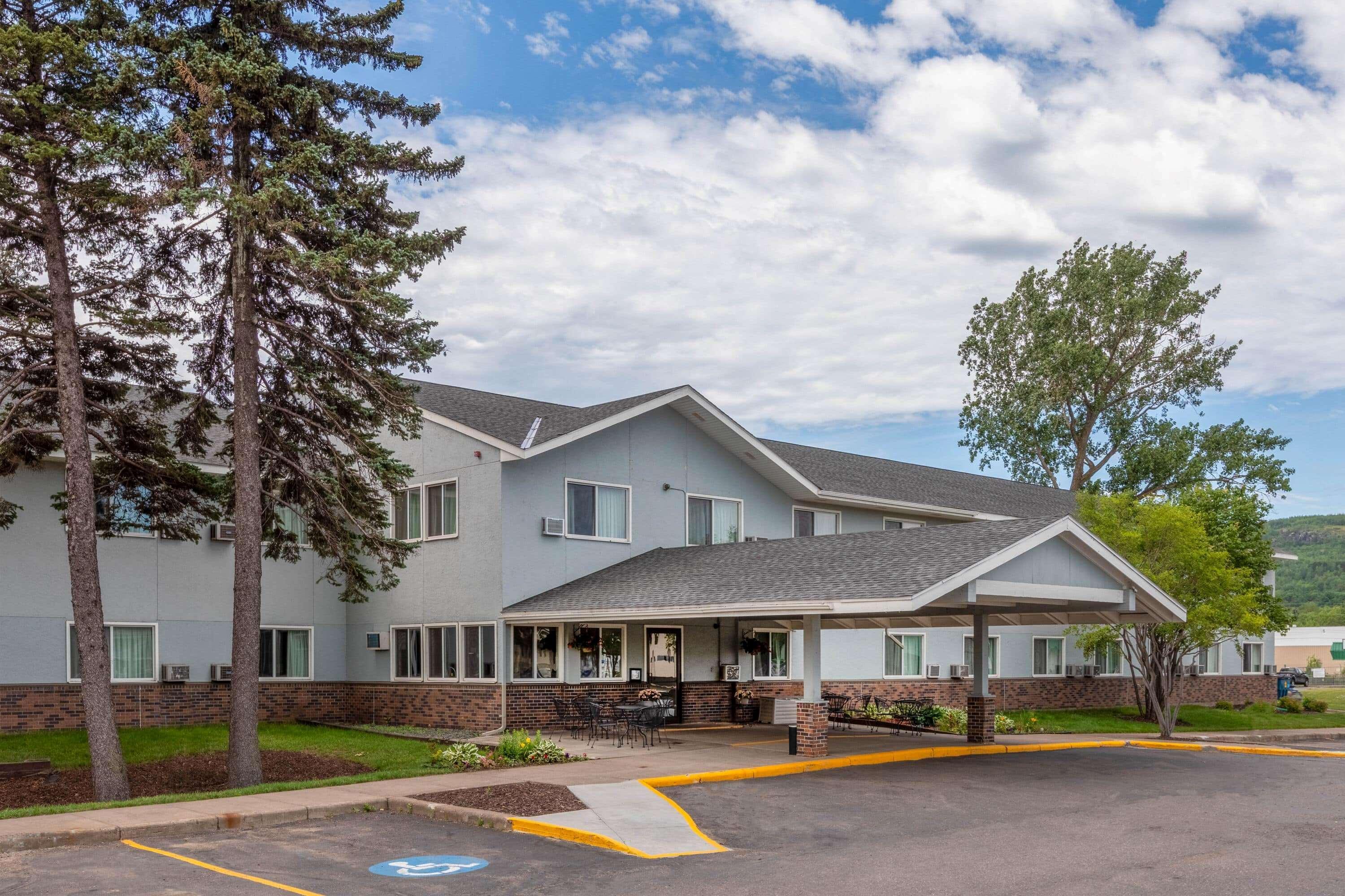 Super 8 By Wyndham Duluth Hotel Buitenkant foto