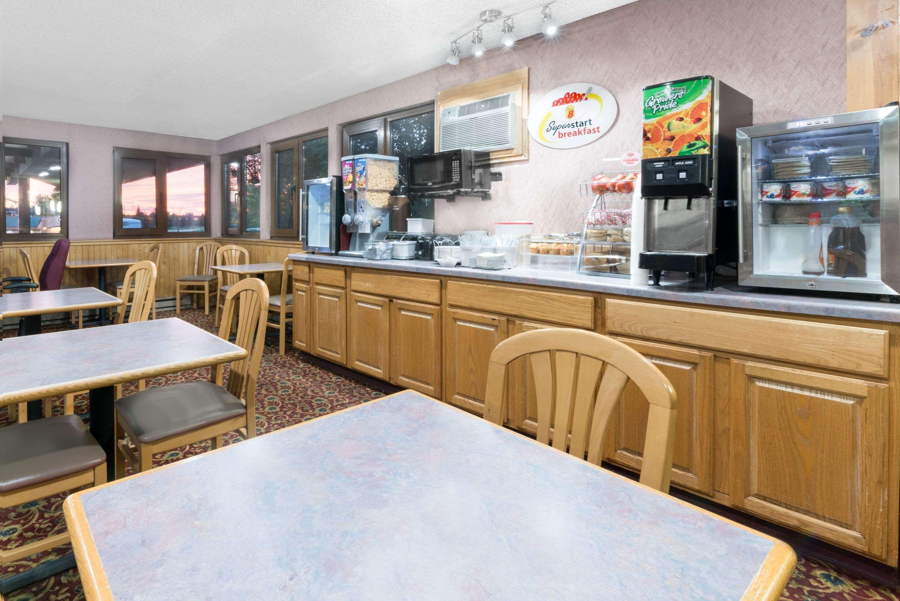 Super 8 By Wyndham Duluth Hotel Buitenkant foto