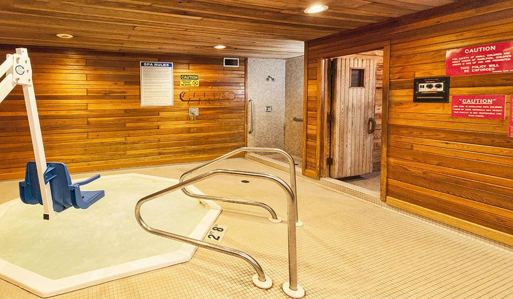 Super 8 By Wyndham Duluth Hotel Buitenkant foto
